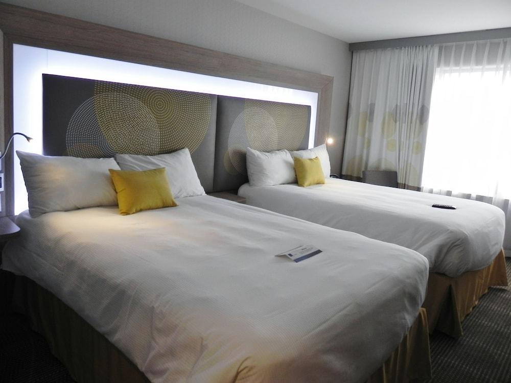 Doubletree By Hilton Downtown Hotel